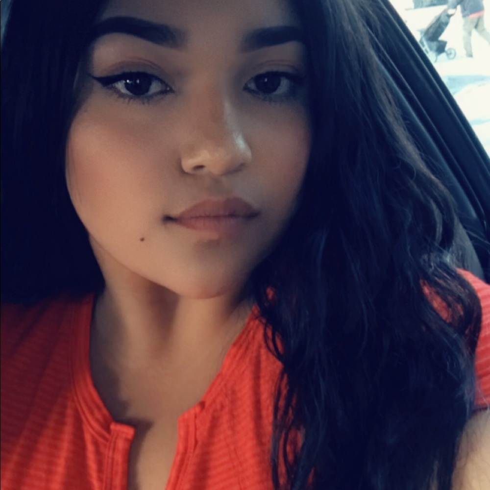 Meet your Posher, Emely